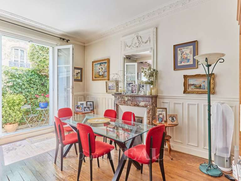Appartement Paris 16e - 2 chambres - 107m²