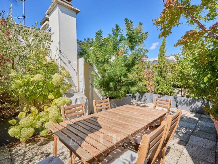 Appartement Paris 16e - 1 chambre - 73m²