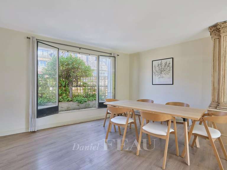 Appartement Paris 16e - 1 chambre - 73m²