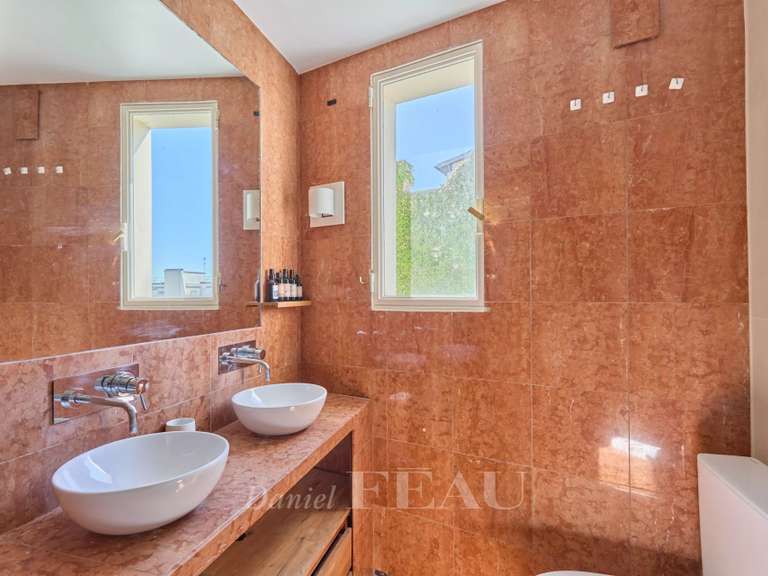 Appartement Paris 16e - 1 chambre - 73m²