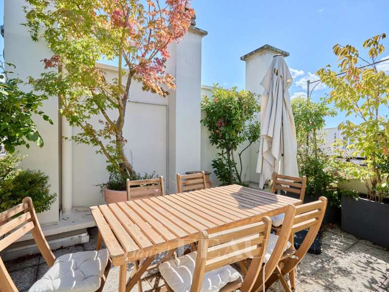 Appartement Paris 16e - 1 chambre - 73m²