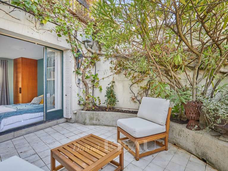 Appartement Paris 16e - 2 chambres - 69m²