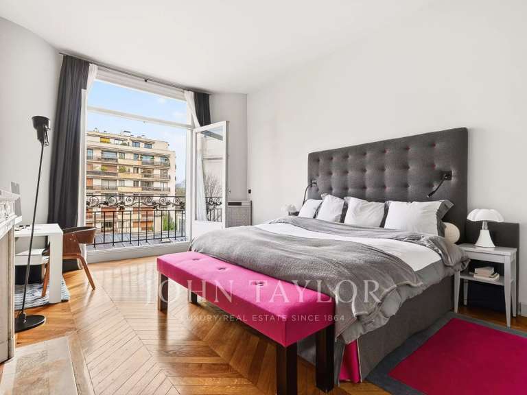 Appartement Paris 16e - 4 chambres - 256m²
