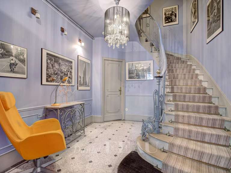 Appartement Paris 16e - 2 chambres - 73m²