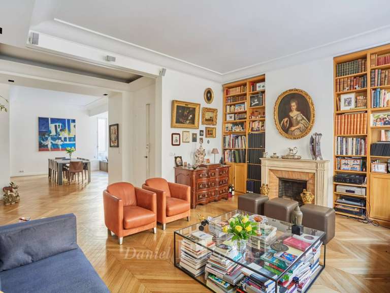 Appartement Paris 16e - 4 chambres - 148m²