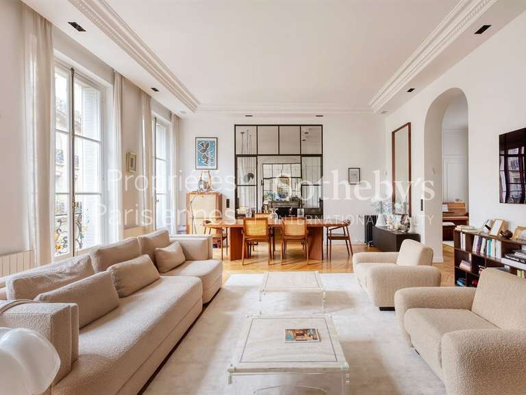 Appartement Paris 16e - 4 chambres - 225m²