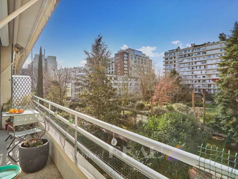 Appartement Paris 16e - 3 chambres - 110m²