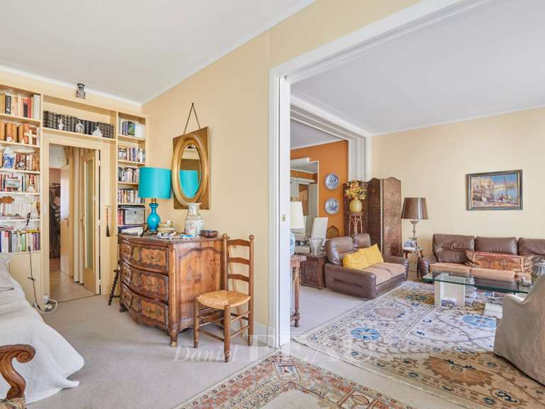 Appartement Paris 16e - 3 chambres - 110m²