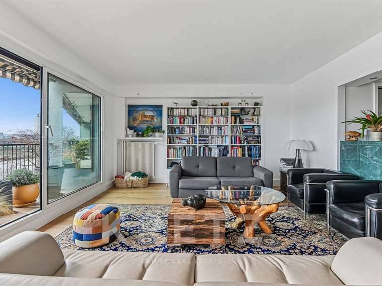 Appartement Paris 16e - 3 chambres - 124m²