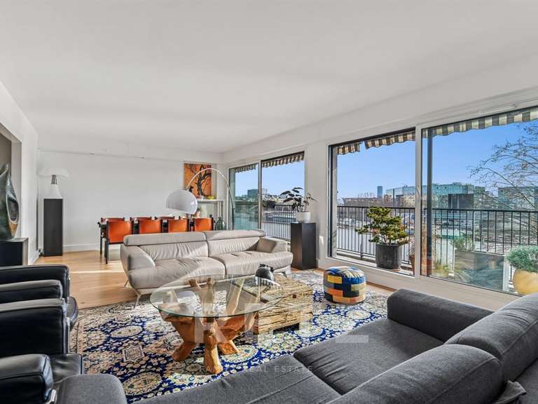 Appartement Paris 16e - 3 chambres - 124m²