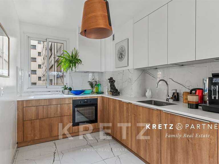 Appartement Paris 16e - 3 chambres - 124m²