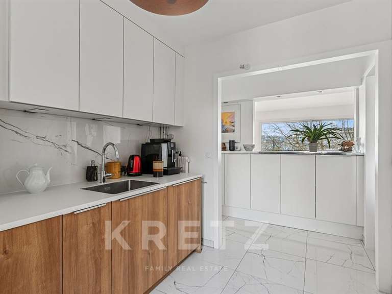 Appartement Paris 16e - 3 chambres - 124m²