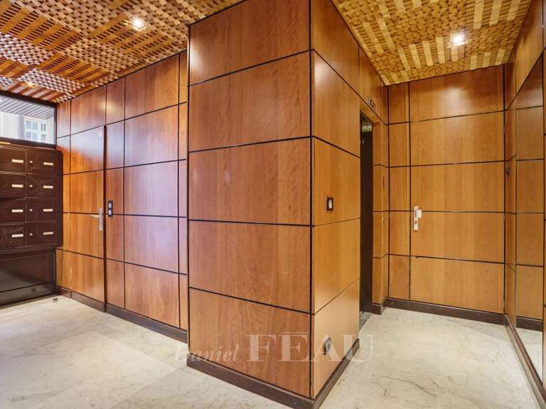 Appartement Paris 16e - 4 chambres - 138m²