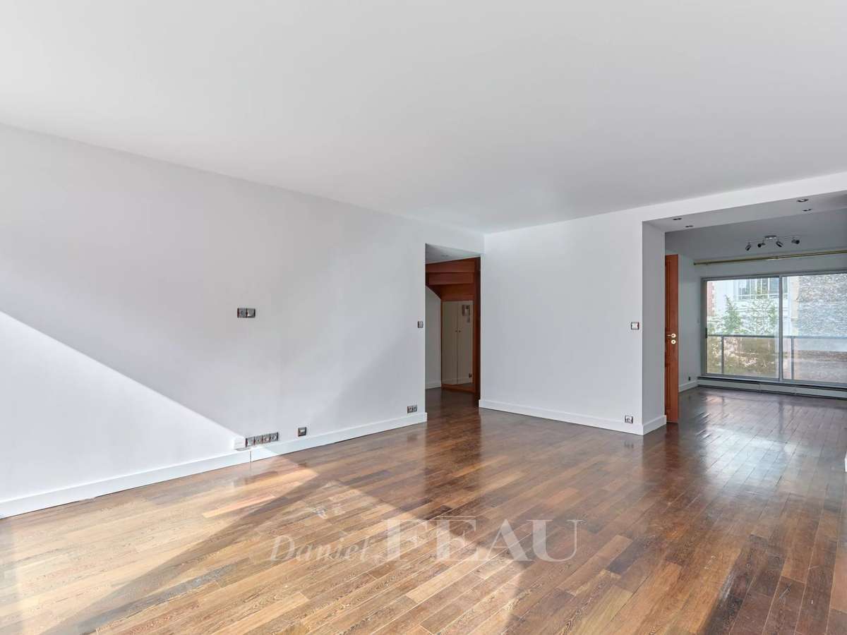 Apartment Paris 16e