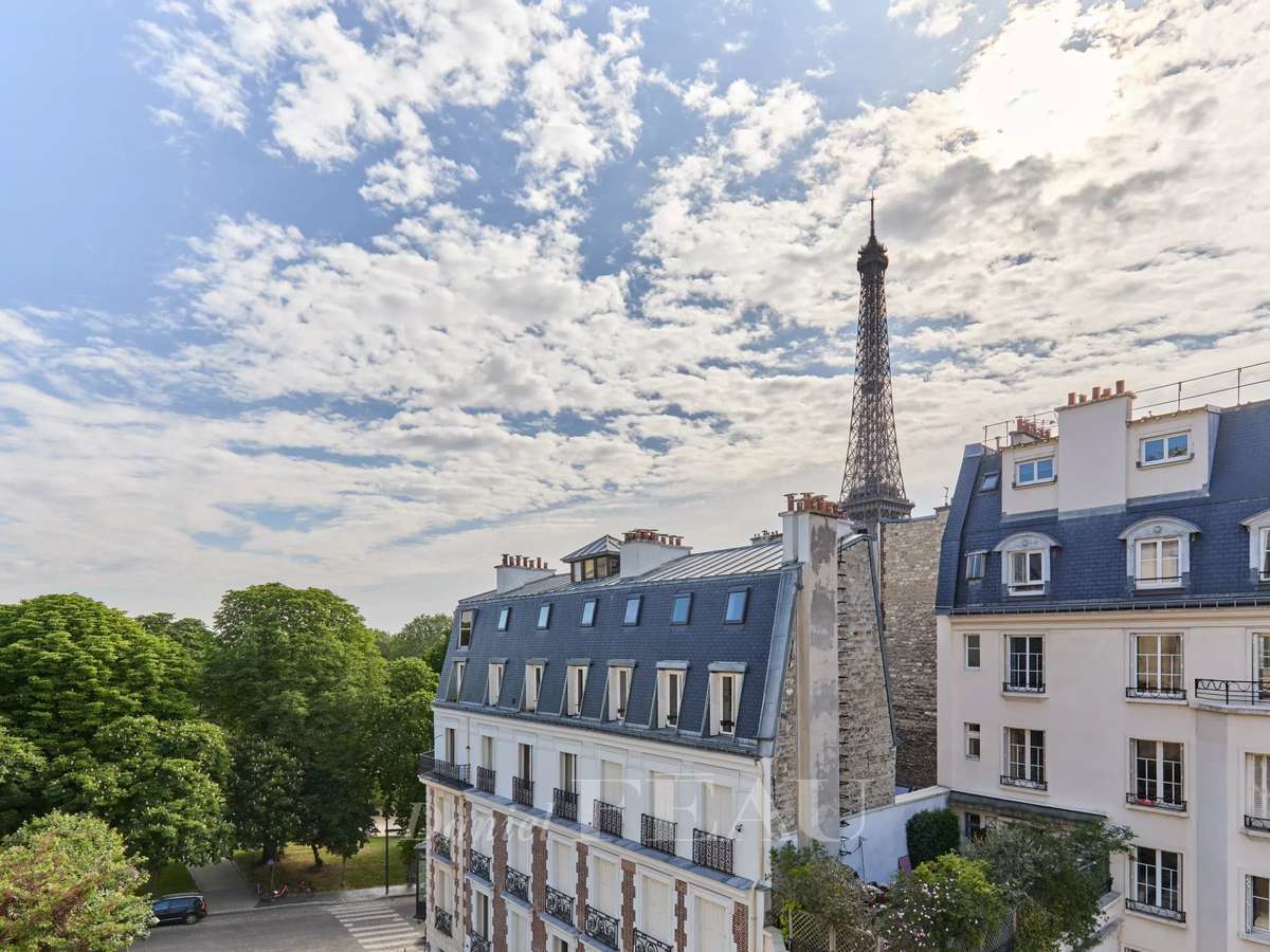 Apartment Paris 16e