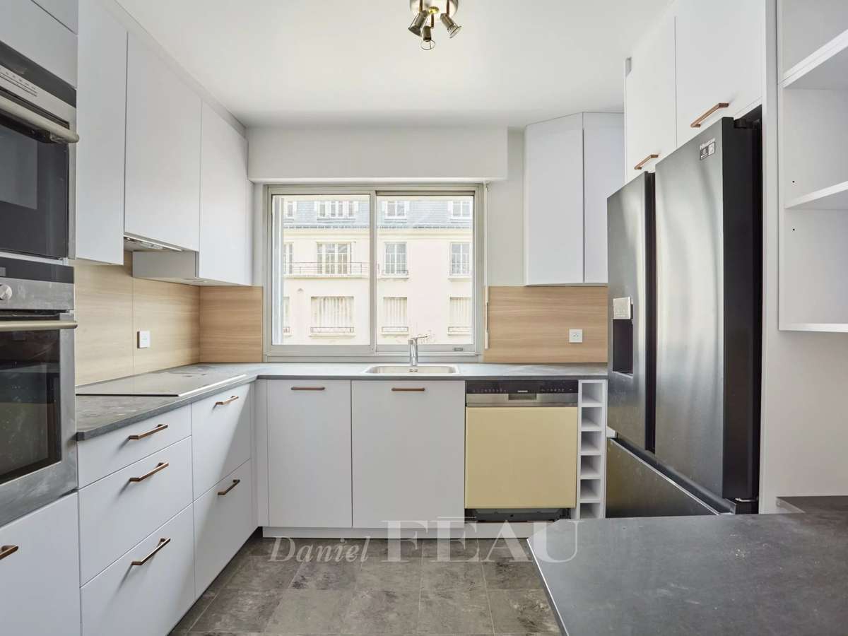 Apartment Paris 16e