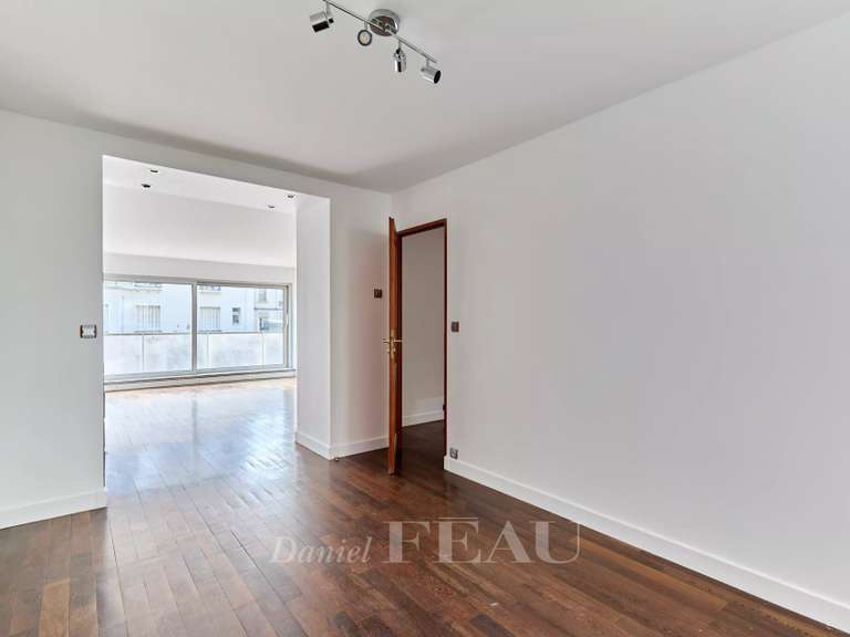 Apartment Paris 16e - 4 bedrooms - 138m²