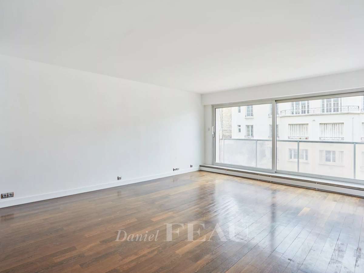 Apartment Paris 16e