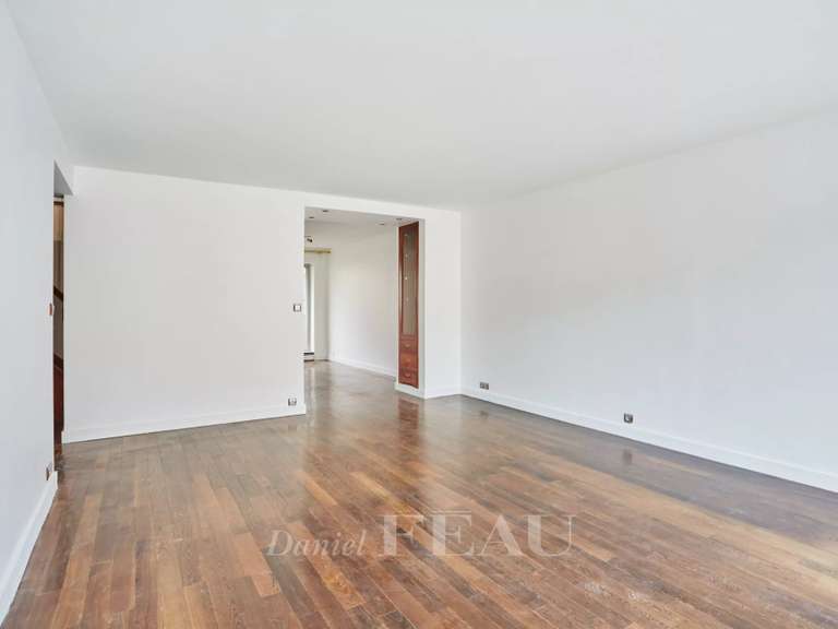 Appartement Paris 16e - 4 chambres - 138m²