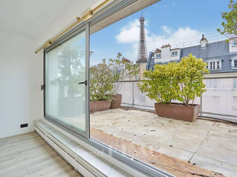 Appartement Paris 16e - 4 chambres - 138m²