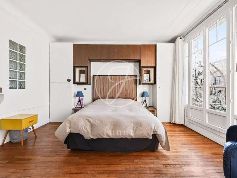 Appartement Paris 16e - 2 chambres - 102m²