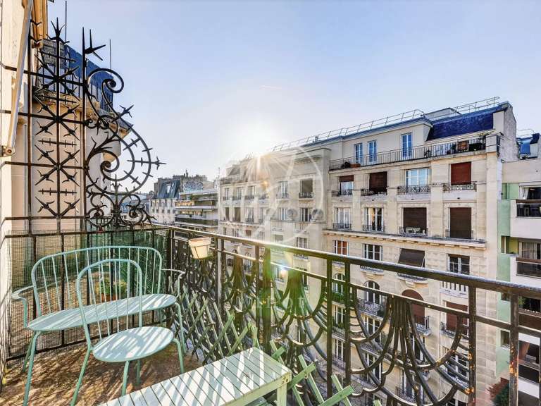 Appartement Paris 16e - 2 chambres - 102m²