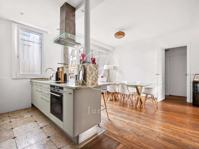 Appartement Paris 16e - 2 chambres - 102m²