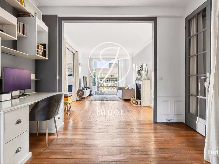 Appartement Paris 16e - 2 chambres - 102m²