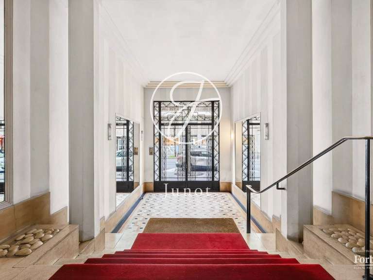 Appartement Paris 16e - 2 chambres - 102m²