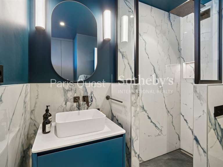 Appartement Paris 16e - 3 chambres - 149m²