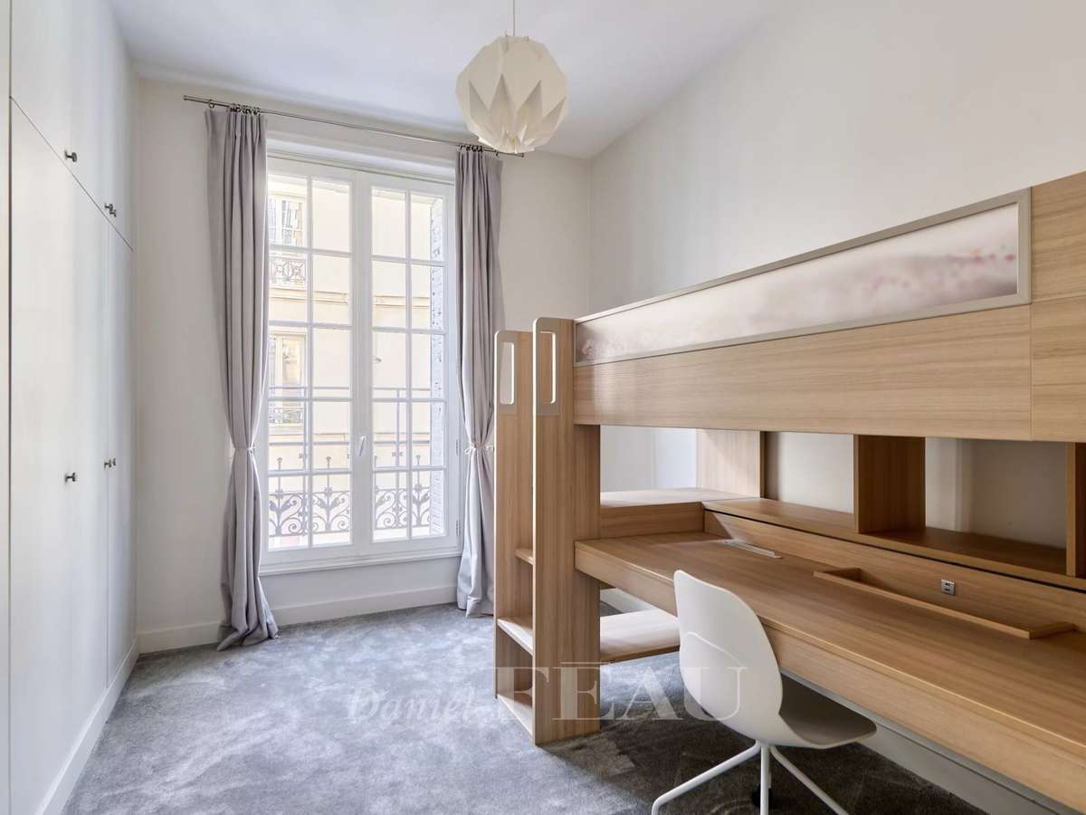 Apartment Paris 16e