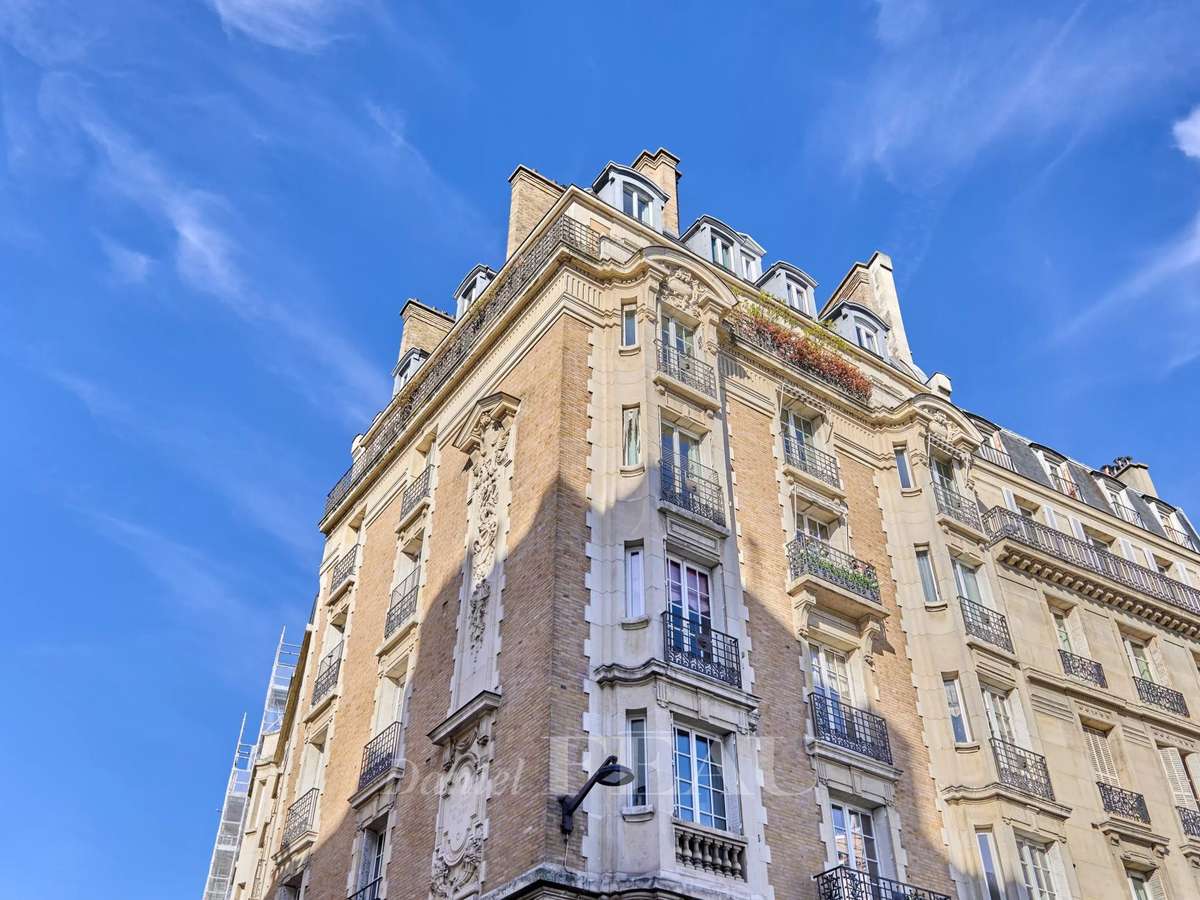 Apartment Paris 16e