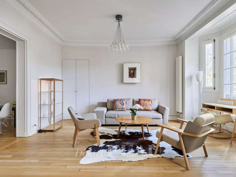 Appartement Paris 16e - 3 chambres - 136m²