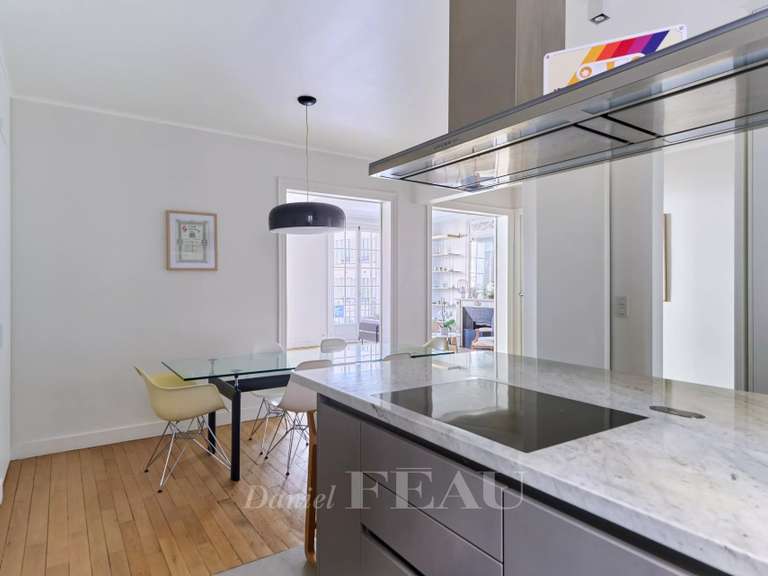 Appartement Paris 16e - 3 chambres - 136m²