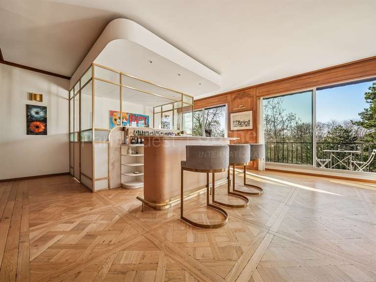 Appartement Paris 16e - 5 chambres - 326m²