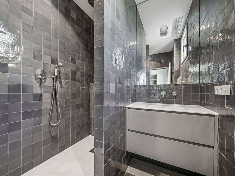 Appartement Paris 16e - 5 chambres - 326m²