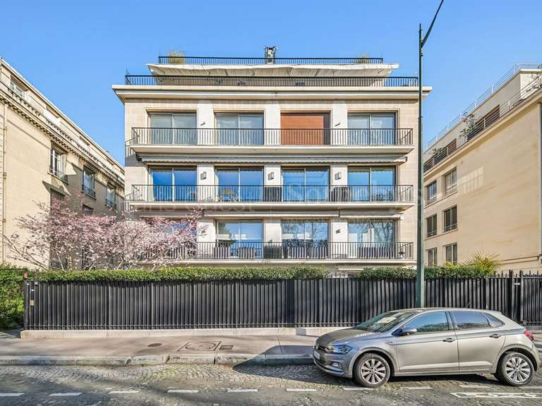 Appartement Paris 16e - 5 chambres - 326m²