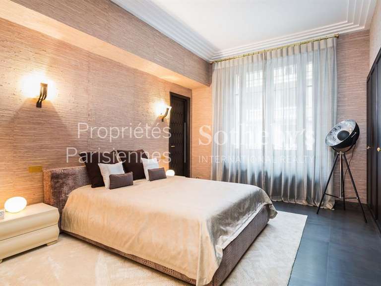 Appartement Paris 16e - 4 chambres - 392m²