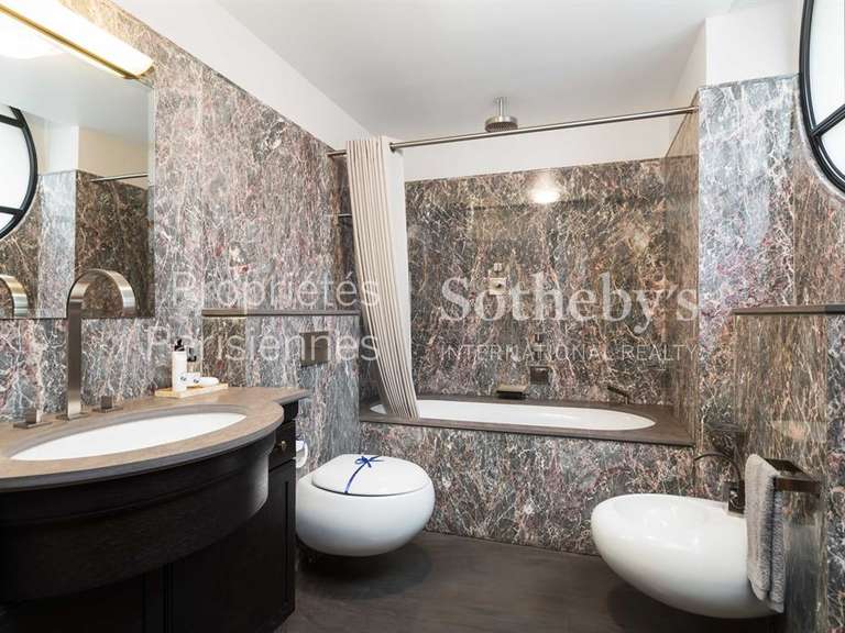 Appartement Paris 16e - 4 chambres - 392m²