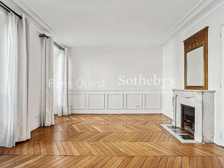 Appartement Paris 16e - 2 chambres - 78m²