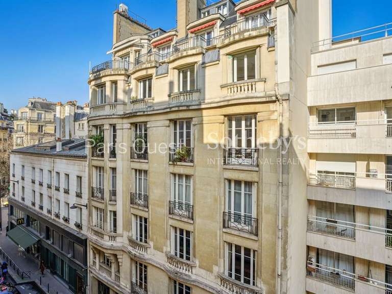 Appartement Paris 16e - 2 chambres - 78m²