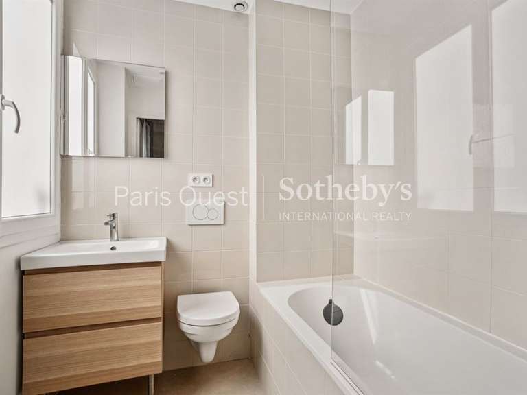 Appartement Paris 16e - 2 chambres - 78m²