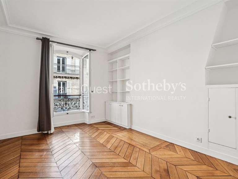 Appartement Paris 16e - 2 chambres - 78m²