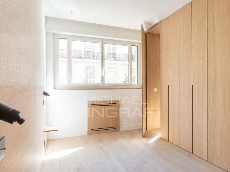 Appartement Paris 16e - 3 chambres - 126m²