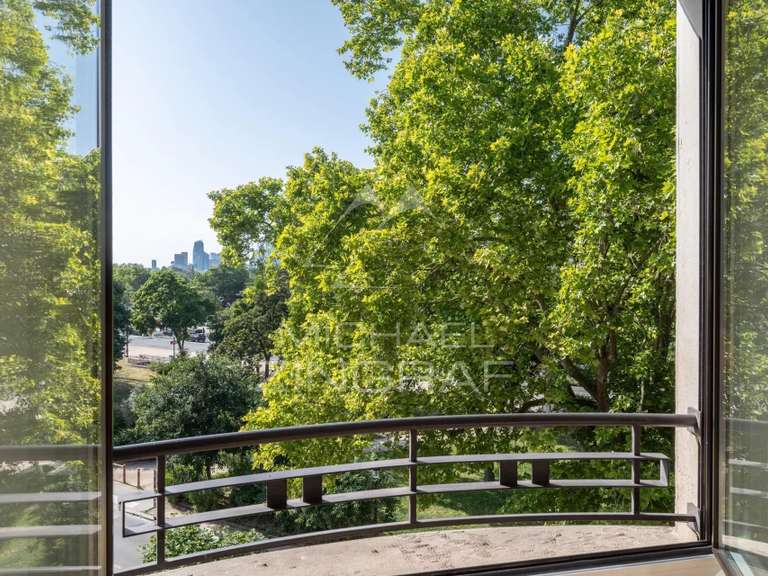 Appartement Paris 16e - 3 chambres - 126m²