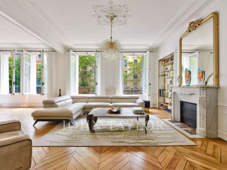 Appartement Paris 16e - 3 chambres - 137m²