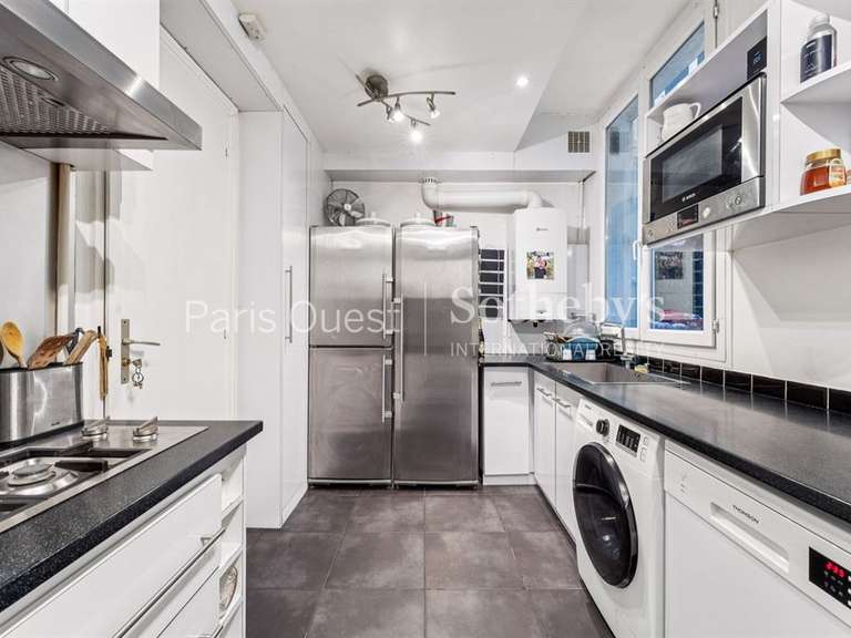 Appartement Paris 16e - 3 chambres - 137m²