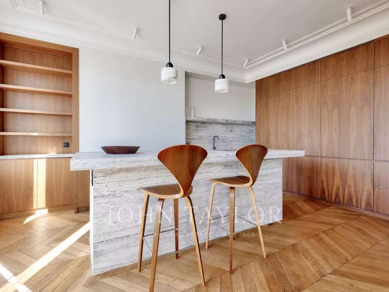 Appartement Paris 16e - 4 chambres - 216m²