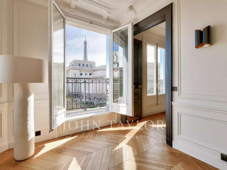 Appartement Paris 16e - 4 chambres - 216m²