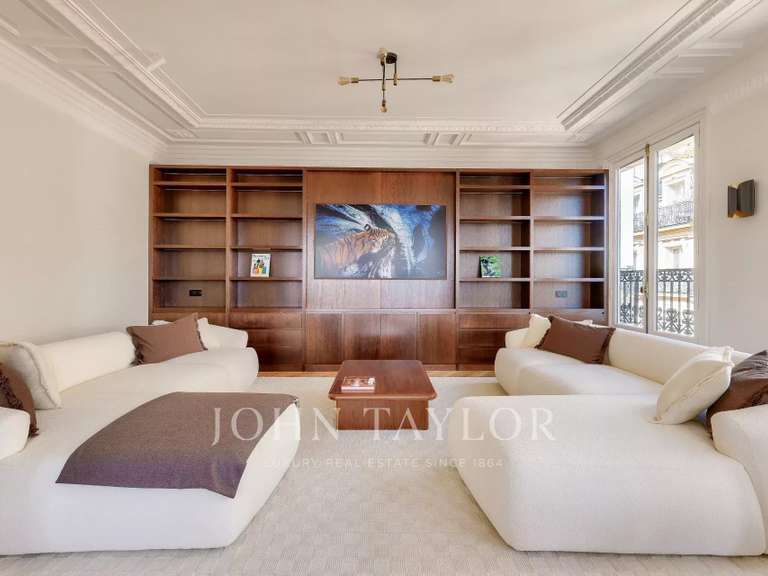 Appartement Paris 16e - 4 chambres - 216m²